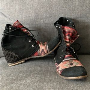 The Sak Aztec print tribal boots boho